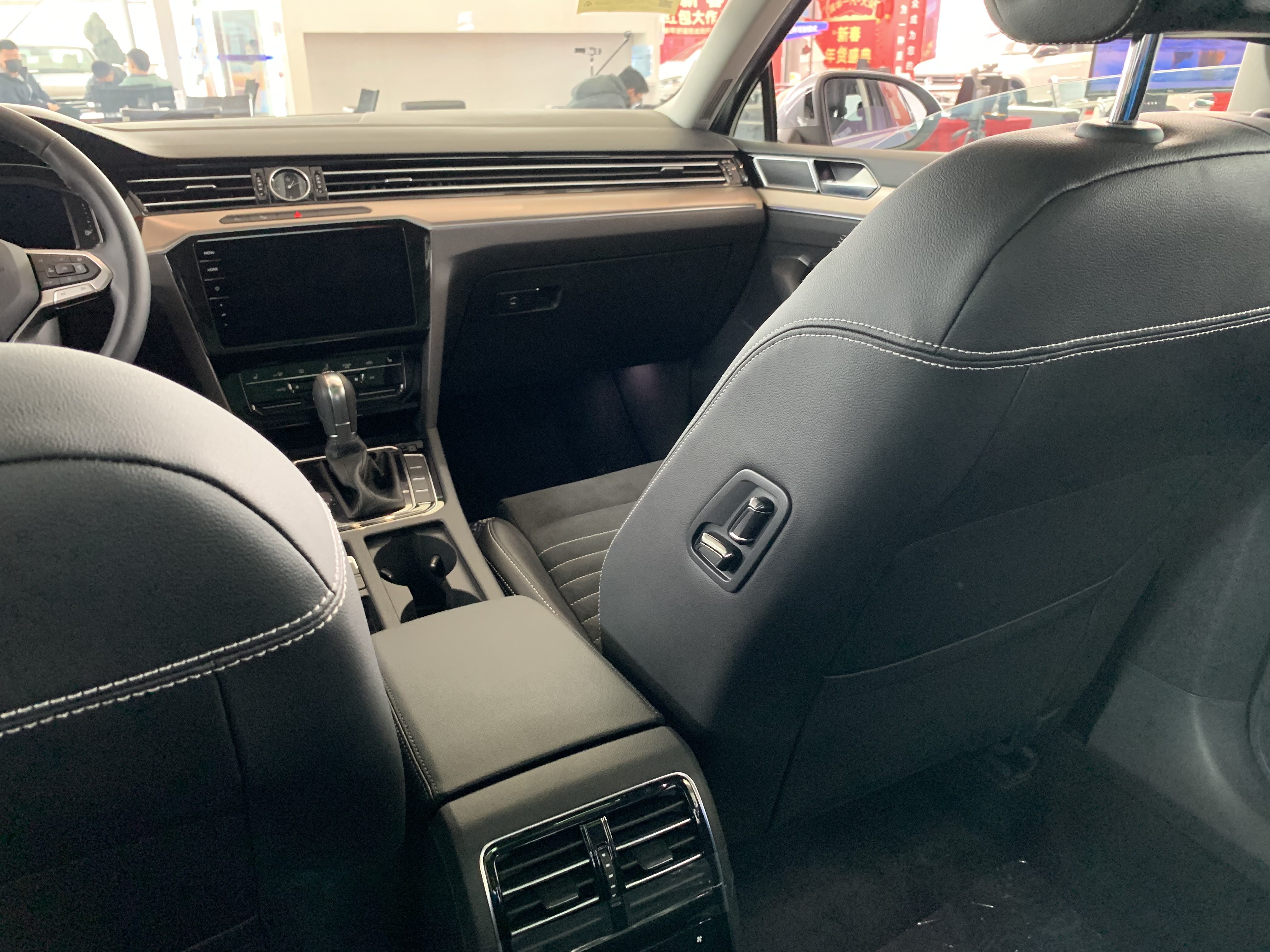 大众迈腾20101.8t手动版真实油耗,大众迈腾燃油版实拍