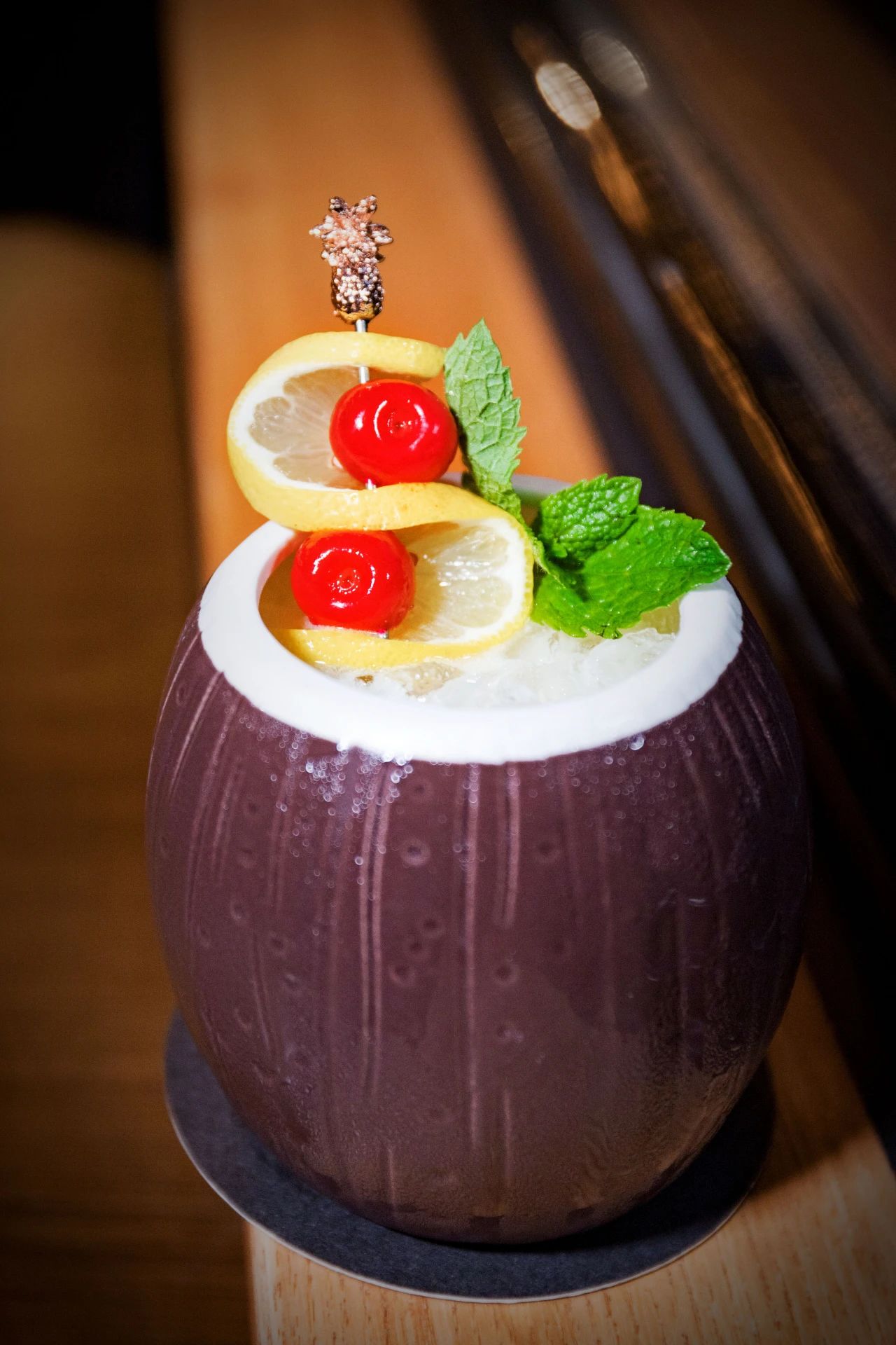 重庆第①家正版餐酒博物馆来了！1000+酒水，50+简餐，嗨翻16h