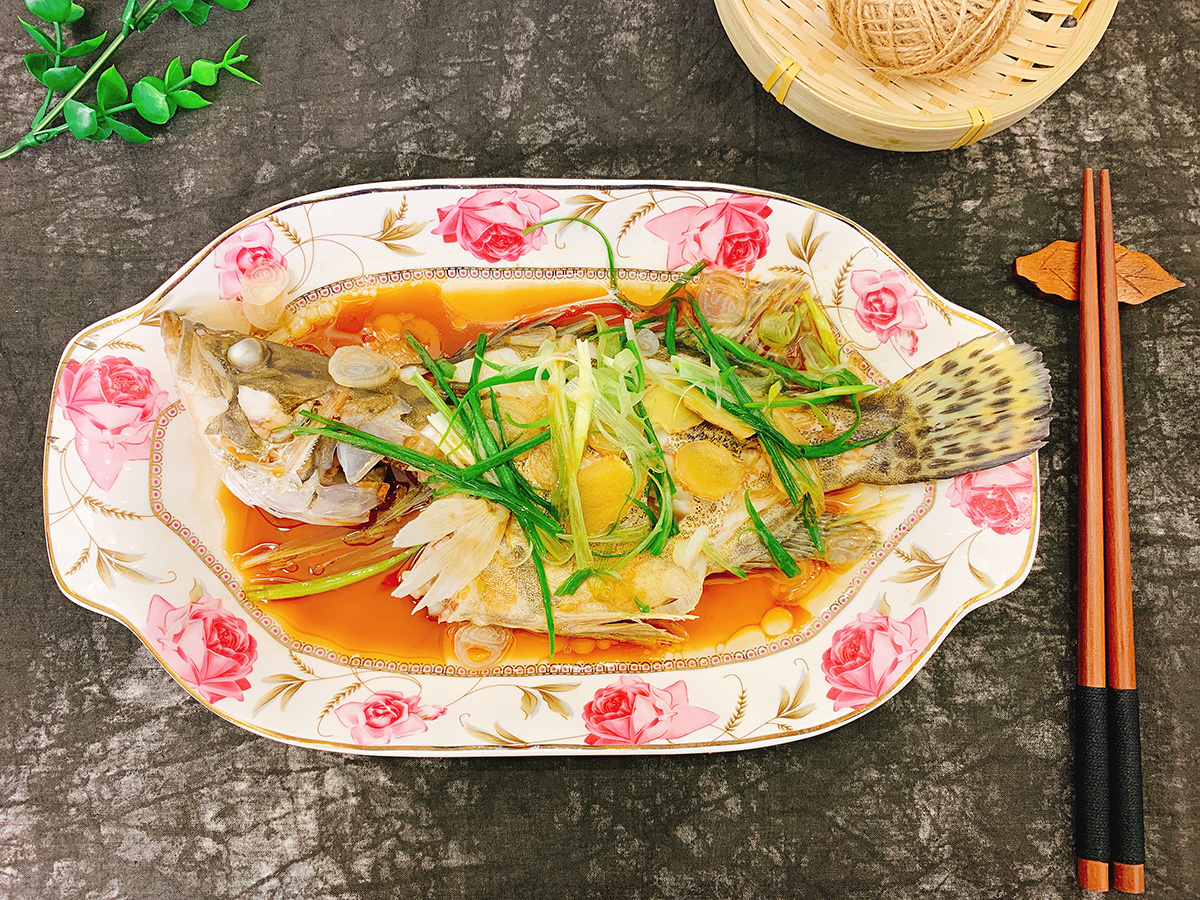 68岁大厨做菜,61岁大厨教你百岁鱼配方