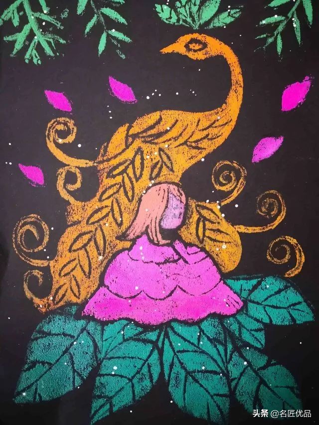 如何利用纸板做出简单的手工作品,蛋壳纸杯做的简易手工