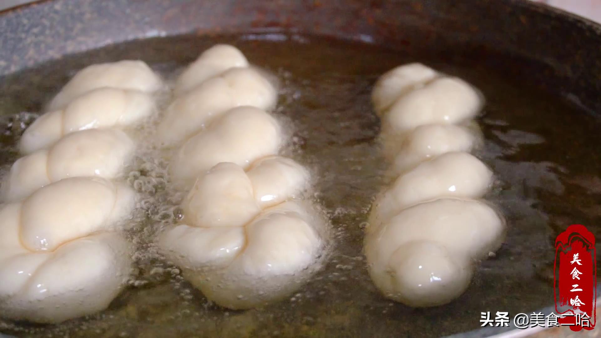 炸麻花的正确方法和技巧,炸麻花怎样和面麻花软乎