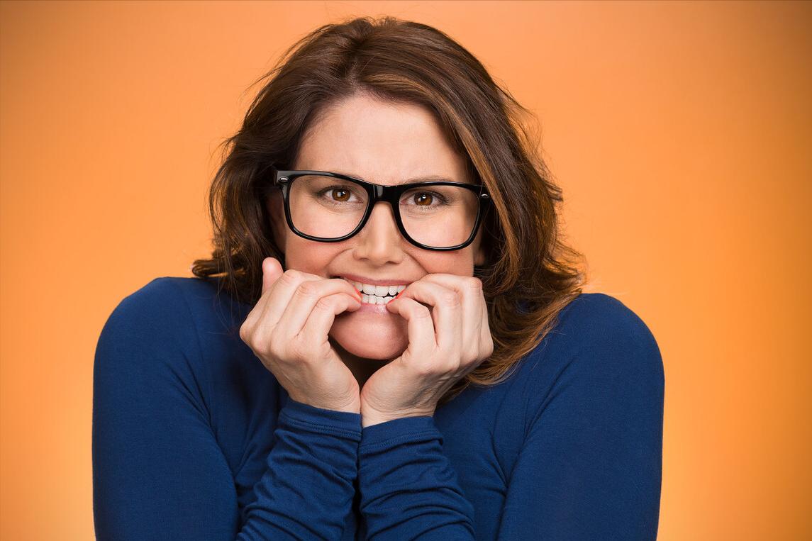 脸红尴尬的时候怎么缓解,尴尬脸红怎么治