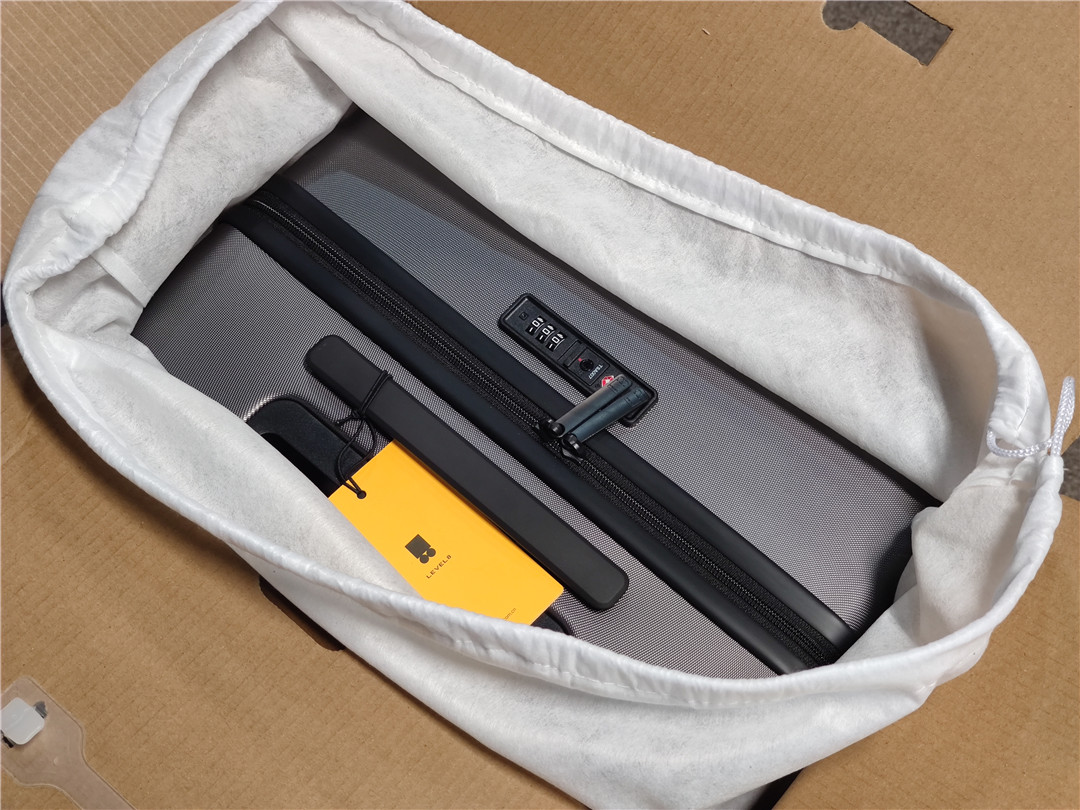 推荐一款旅行行李箱地平线8号,地平线8号旅行箱20寸登机拉杆箱