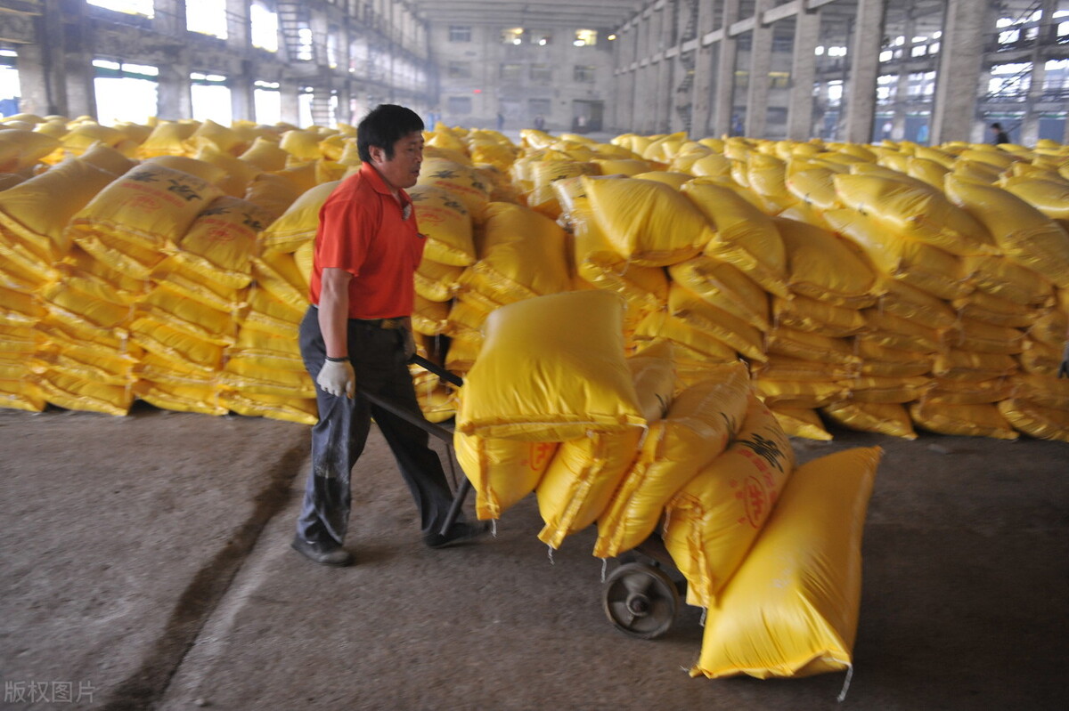 韩国陷入“尿素荒”,运输业即将摆停!中方:出口1.8万吨救急