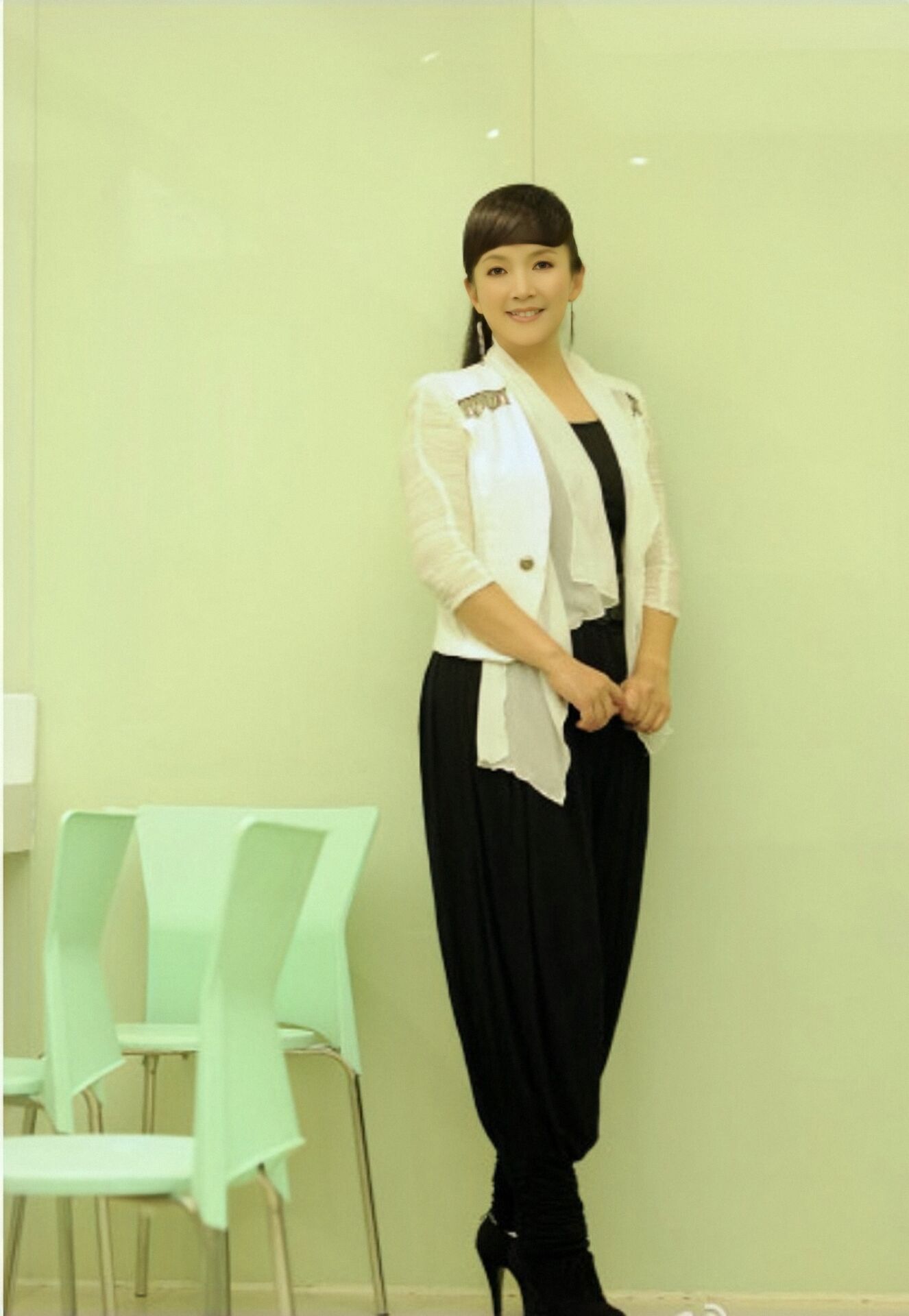 吕丽萍打扮视频,吕丽萍最新穿搭