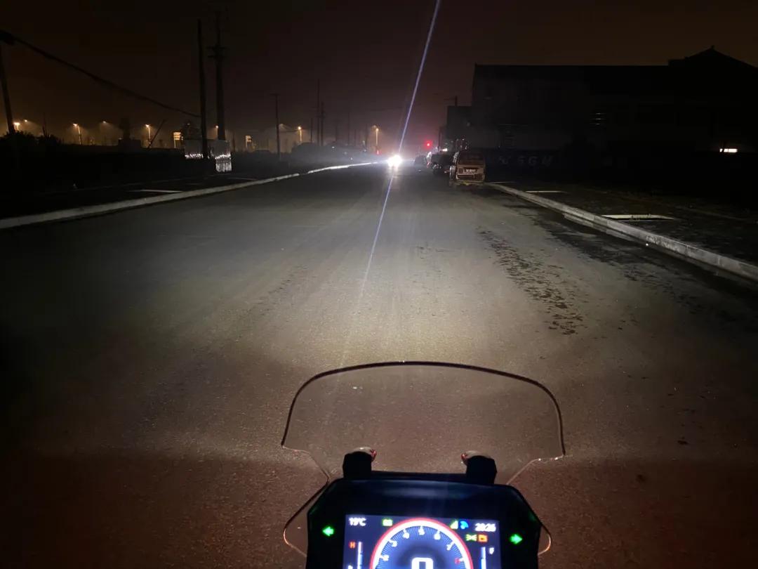 大阳ADV150胖虎试驾:真正的跨界踏板,兼顾城市越野可玩性极高