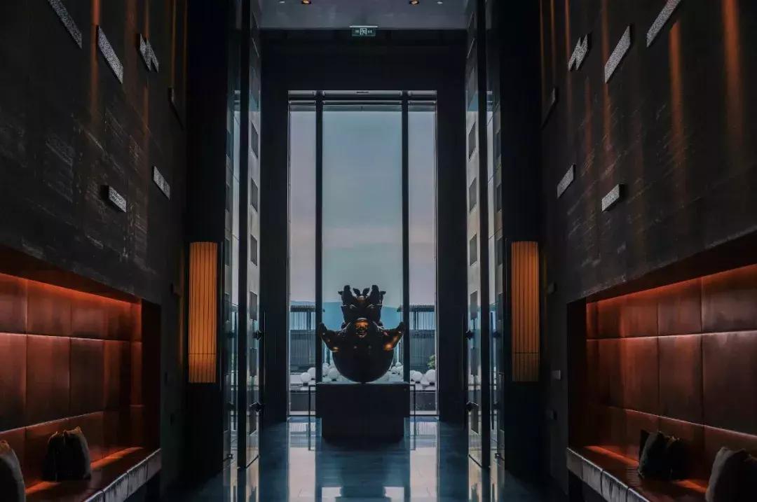 别给财务小姐姐看，这样订房会有小惊喜