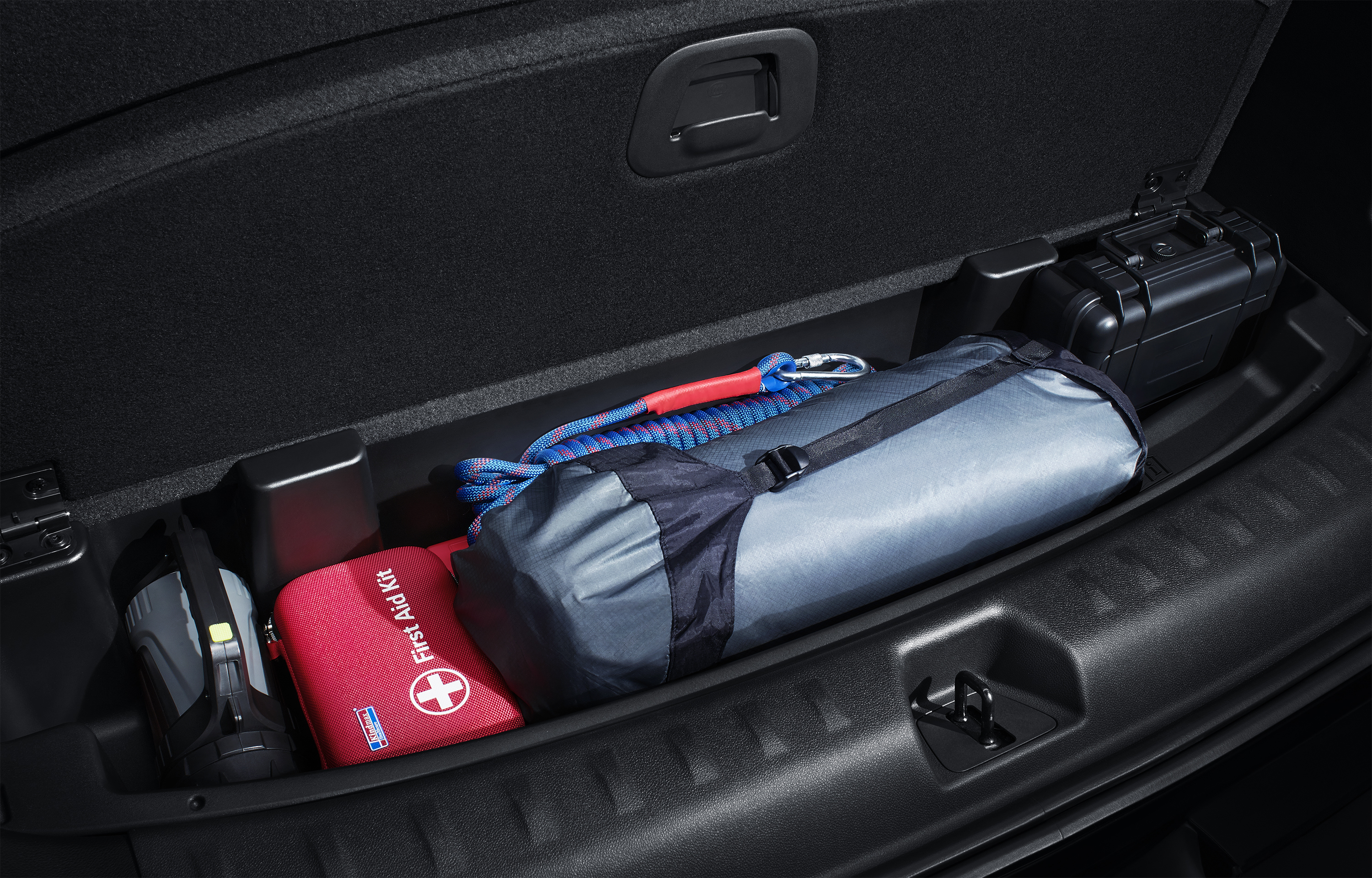 5座雪佛兰开拓者良心评测,新款雪佛兰开拓者顶配黑武士