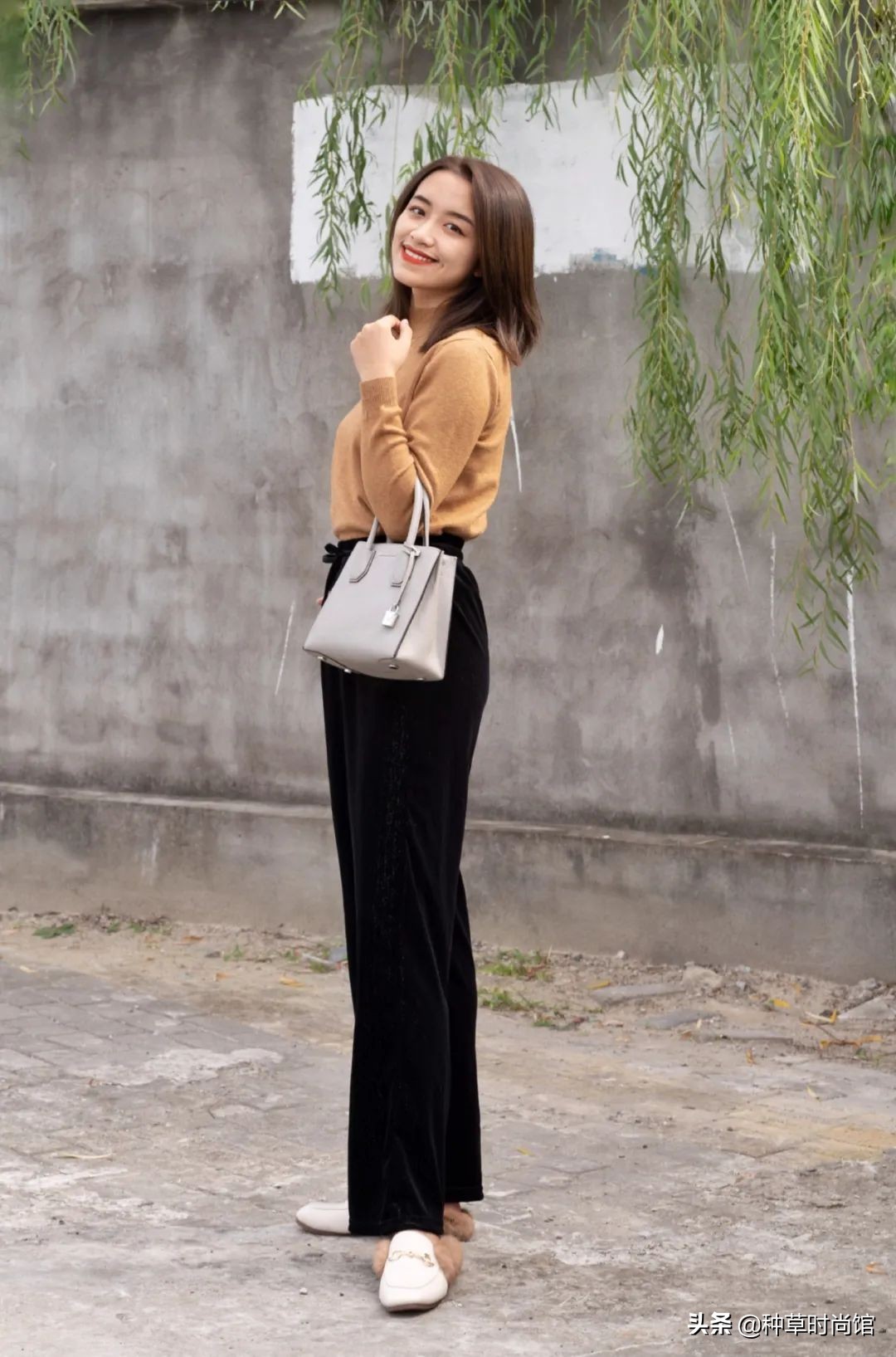 秋针织西装裤,针织衫西装裤什么场合穿