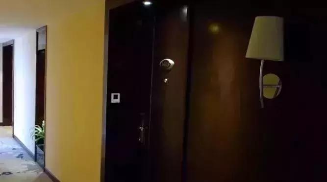 银行卡突然出现频繁大笔资金交易,公司银行卡突然进账一千万会查吗