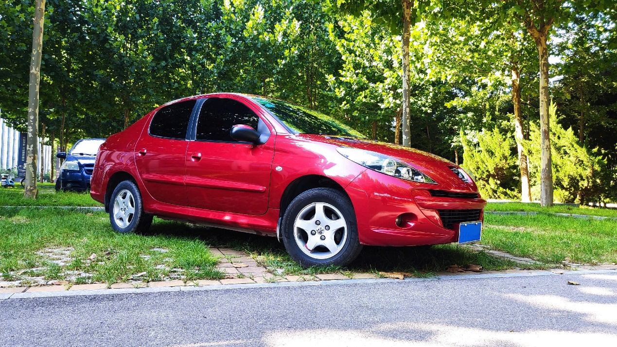 法系车标致207二手车,法系标致207车用什么机油