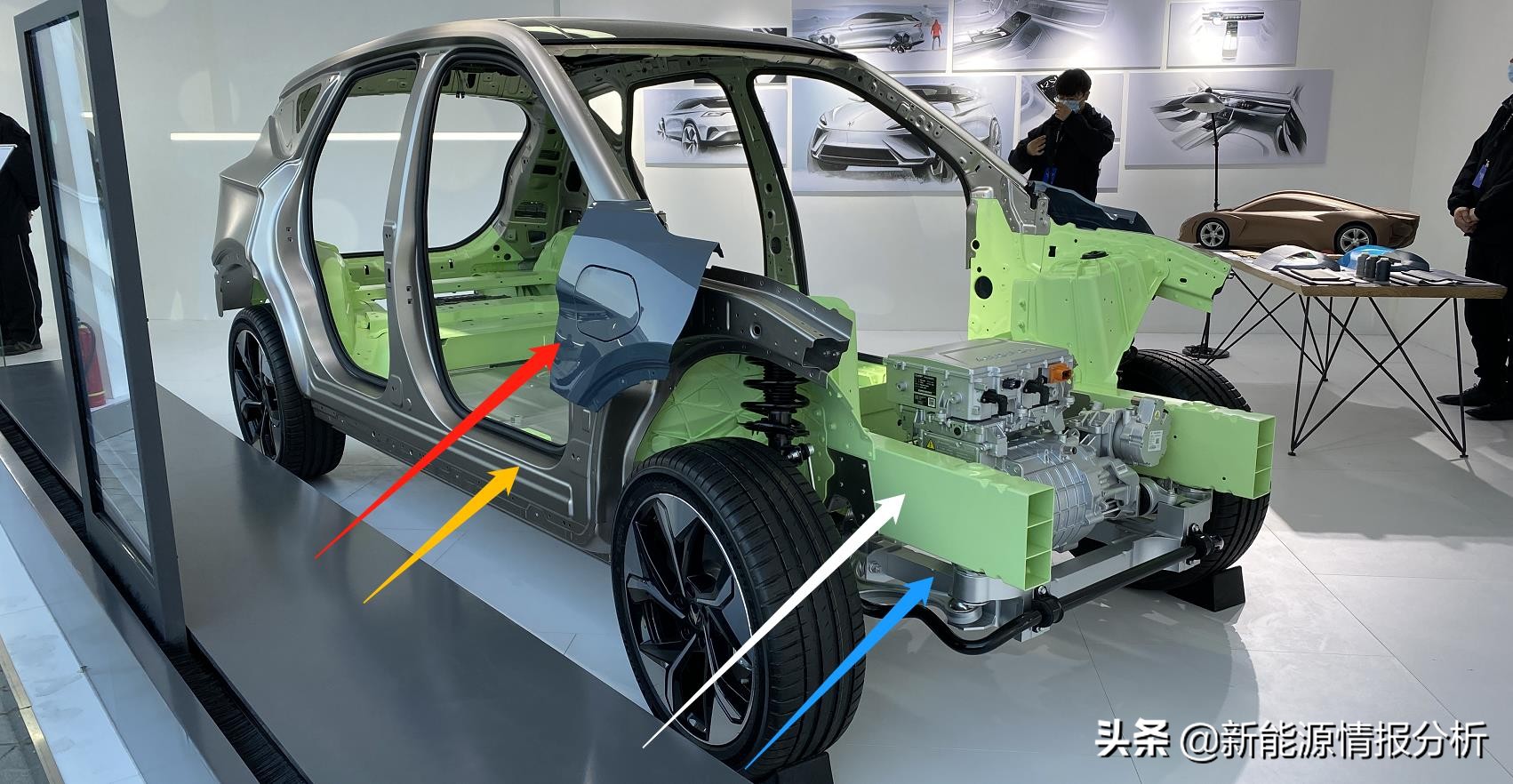 arcfox极狐hud测试,arcfox极狐at试驾