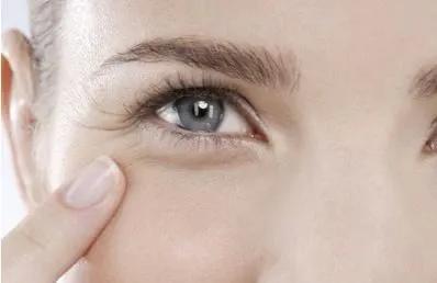眼纹怎么针对性护理,眼纹的正确用法