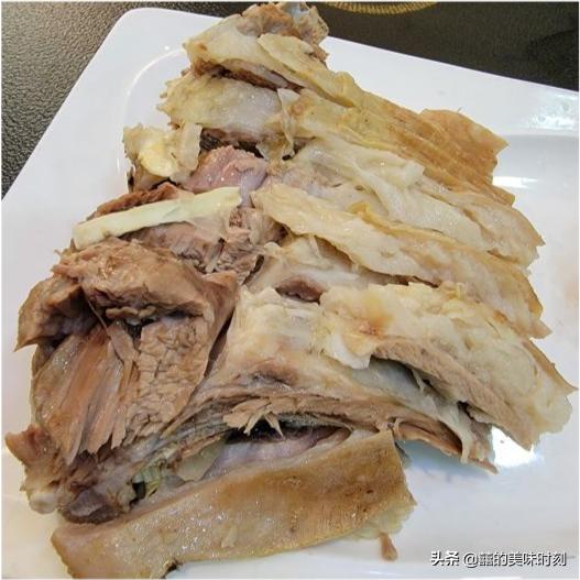 一个人穷游中国临夏手抓羊肉,临夏手抓羊肉真正做法的用料