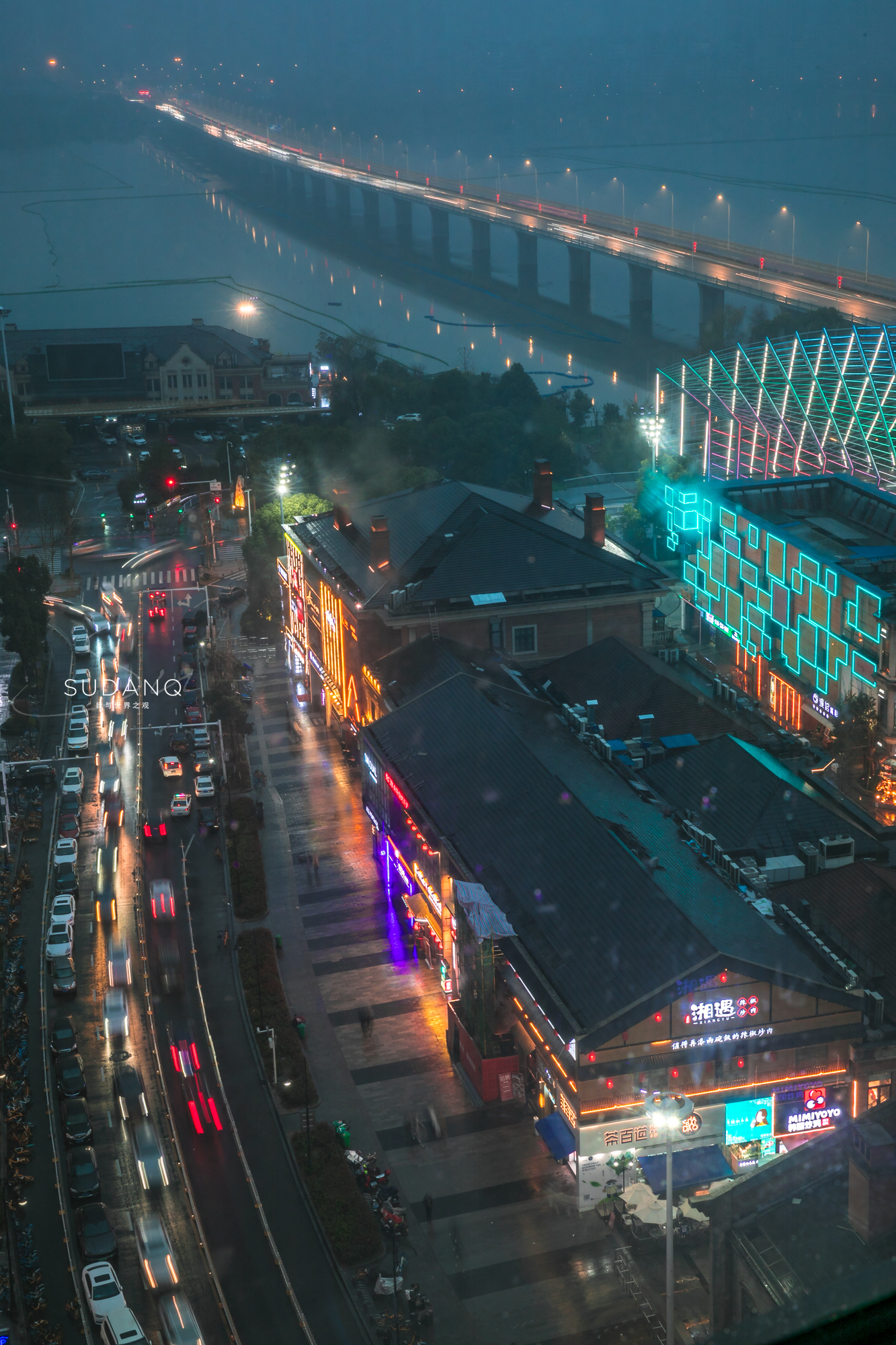 打卡武汉网红民宿：现代与古典的繁华人间，藏有“鹿野”