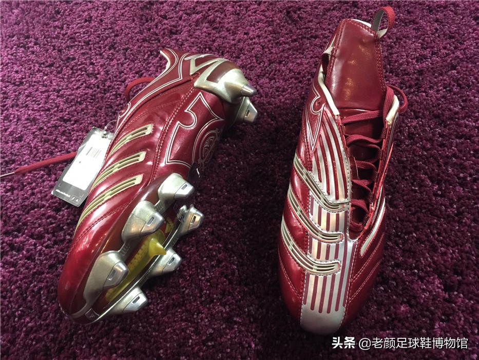 小贝当年多风光，三个儿子都穿德产定制鞋，球鞋广告动用百兽之王