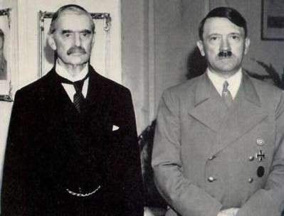 二战前,英国政府瞧不起希特勒!认为德国贫穷落后