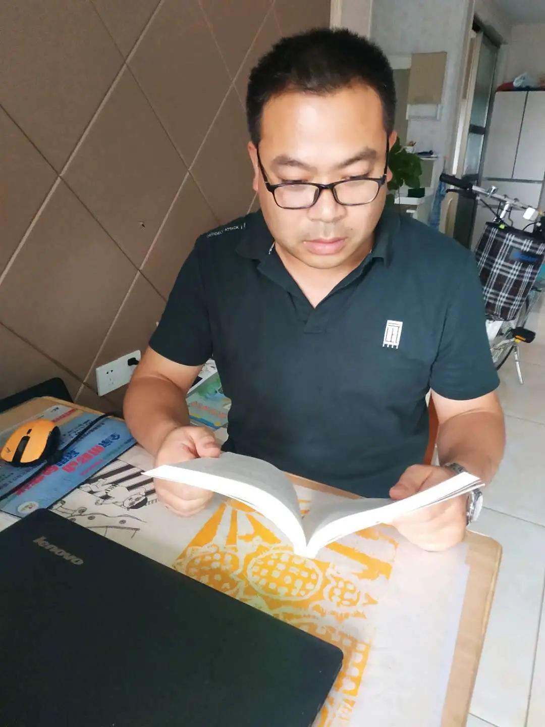 教师如何培养小学生的阅读能力,小学教师靠阅读成功