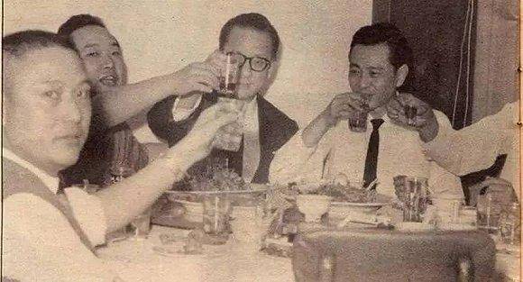 古龙与酒的故事大全,古龙小说感情纠葛