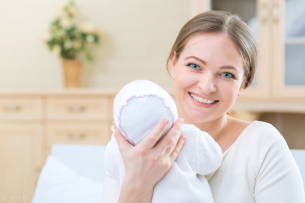 母乳喂养奶太急宝宝怎么喝,宝宝第一天怎么喂奶