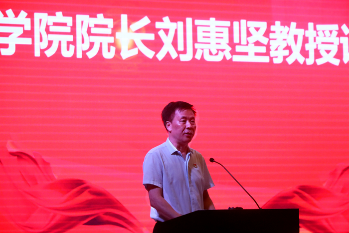 广东碧桂园职业学院新生入学时间,电白碧桂园学校开学典礼