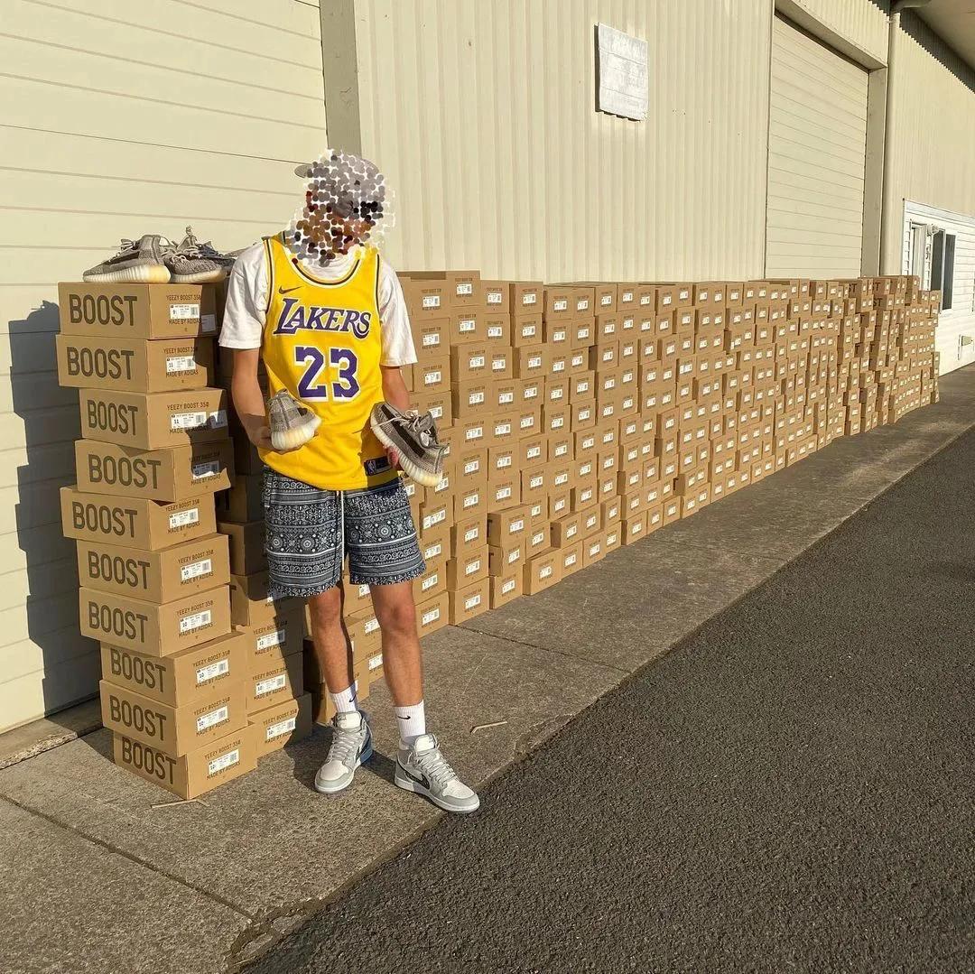 Nike高管以权谋私，儿子竟是“最强鞋贩”