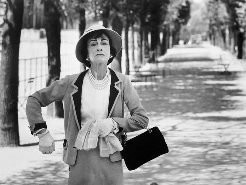 香奈儿coco小黑裙,香奈儿经典小黑裙你真的懂它吗