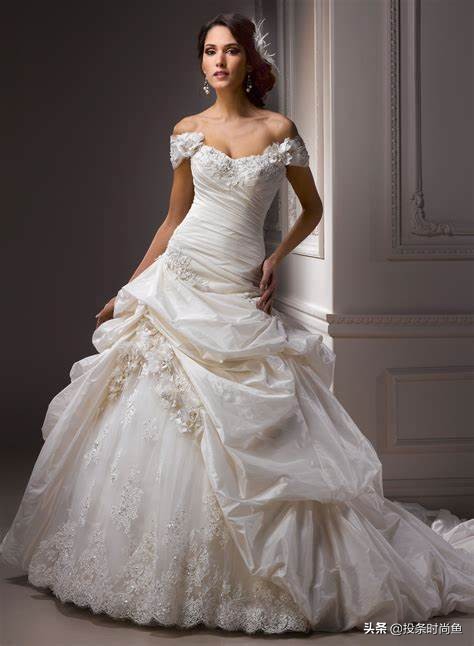 各种风格的连衣裙上百条推荐,各种款式连衣裙