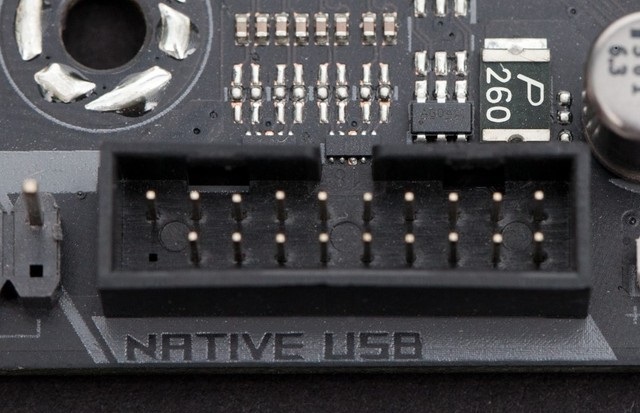 电脑组装硬盘线怎么接,电脑组装线怎么插