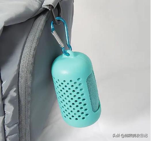 45岁男人包包必备物品,男人包里装的小物件