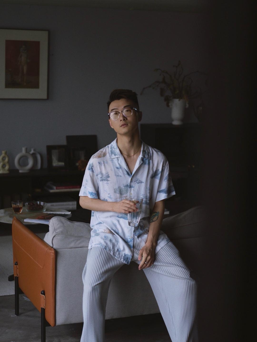 能驾驭“夏威夷”风的都不是普通男人？但可能宽松风才是YYDS