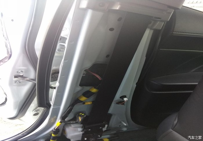 致炫后声场没有喇叭怎么办？如何由两喇叭变八喇叭？