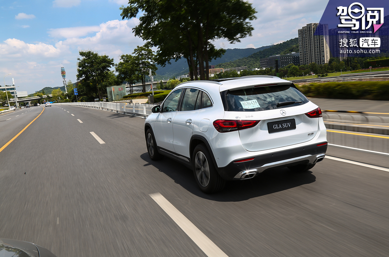 奔驰gla200排量多大,奔驰gla2204matic