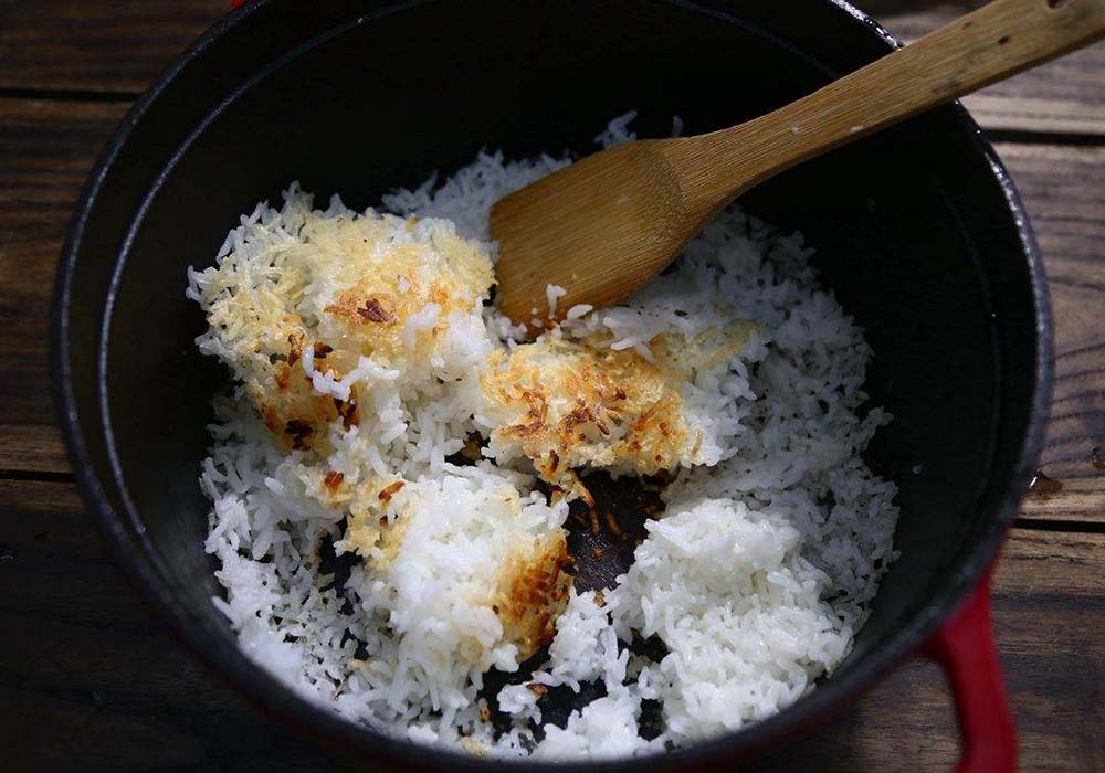 米饭煮糊了千万别倒掉，加这几样东西都能挽救，网友：味道更好了