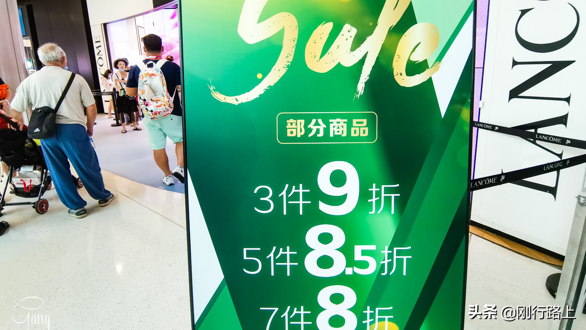 三亚离岛免税热潮,三亚离岛免税消费迎热潮