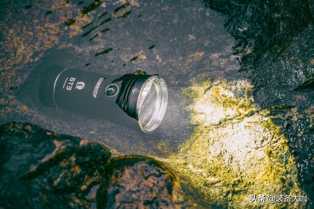 三眼小钢炮手电筒亮吗,三眼小钢炮强光
