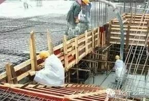 振动混凝土棒使用技巧,混凝土浇筑振动棒怎么使用