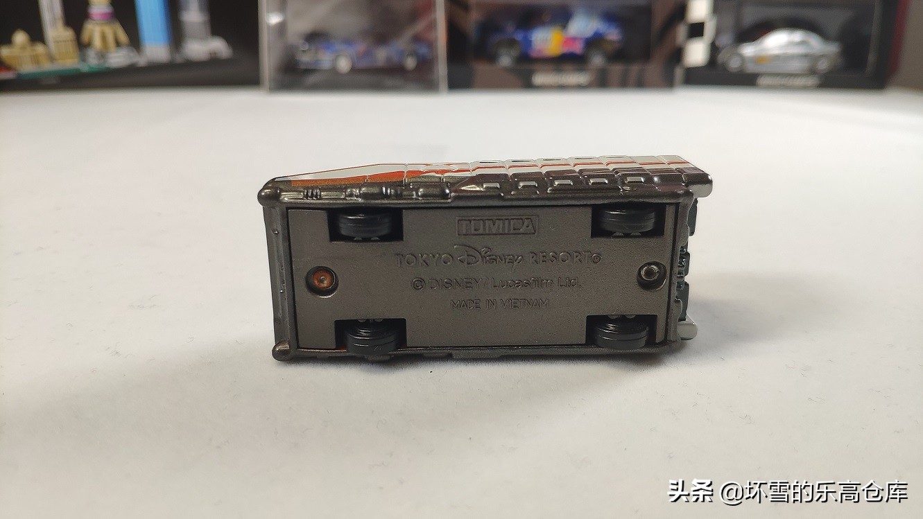 用100日元买多美卡,900日元