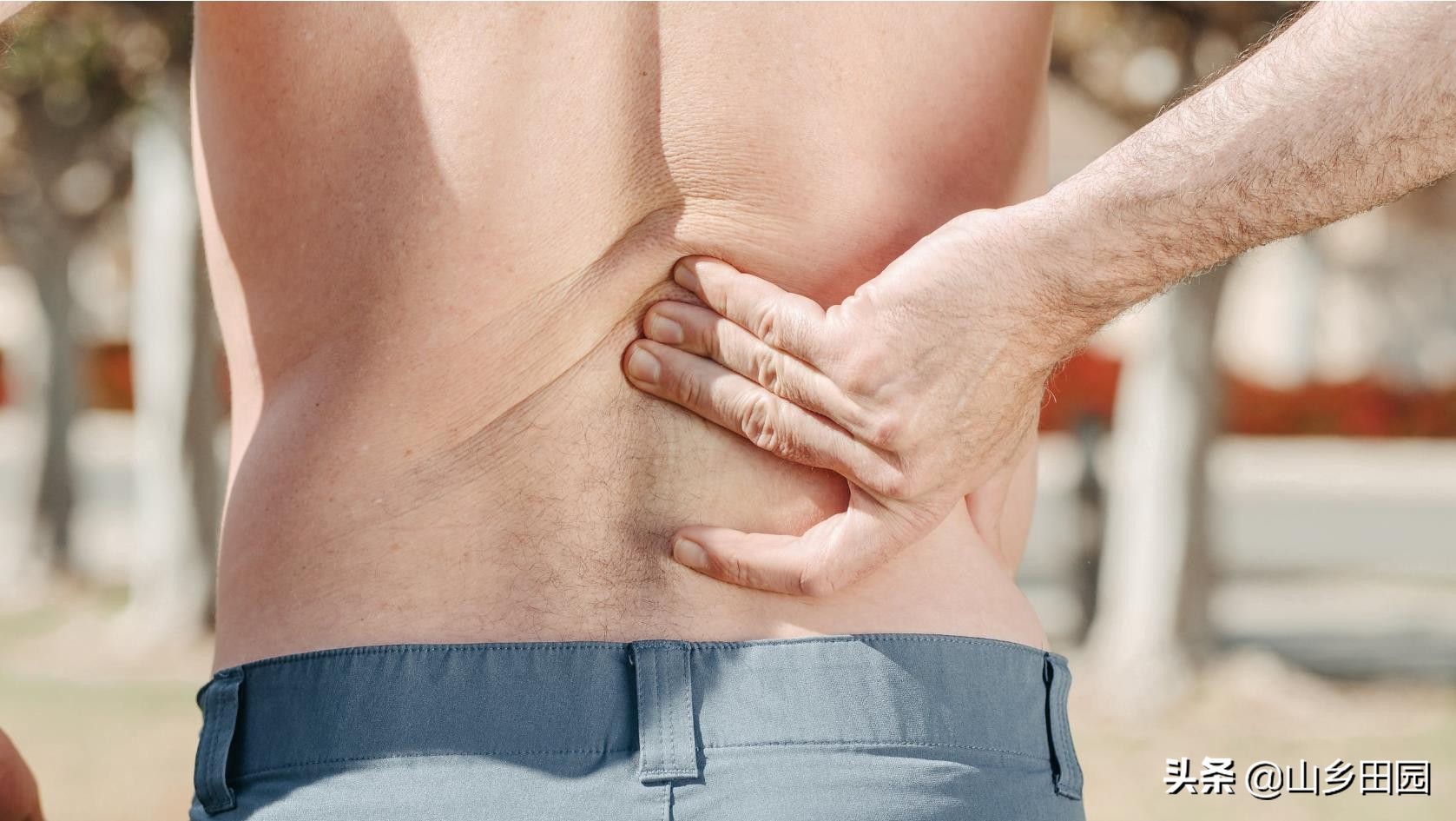 c罗发布会上拒喝可乐,c罗发布会喝可乐