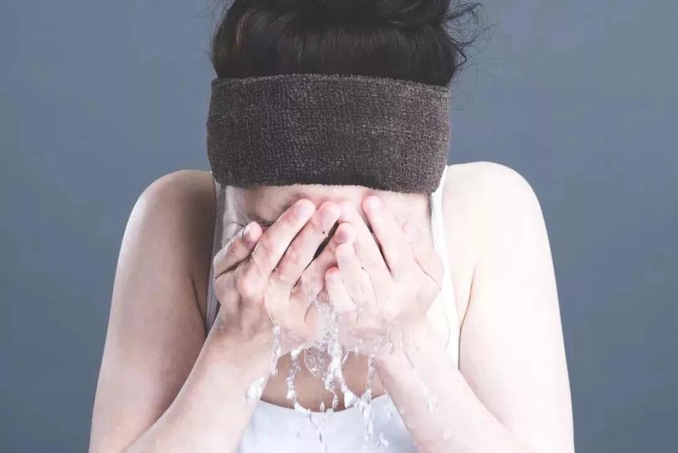 角质层增厚了皮肤好了,角质层健康