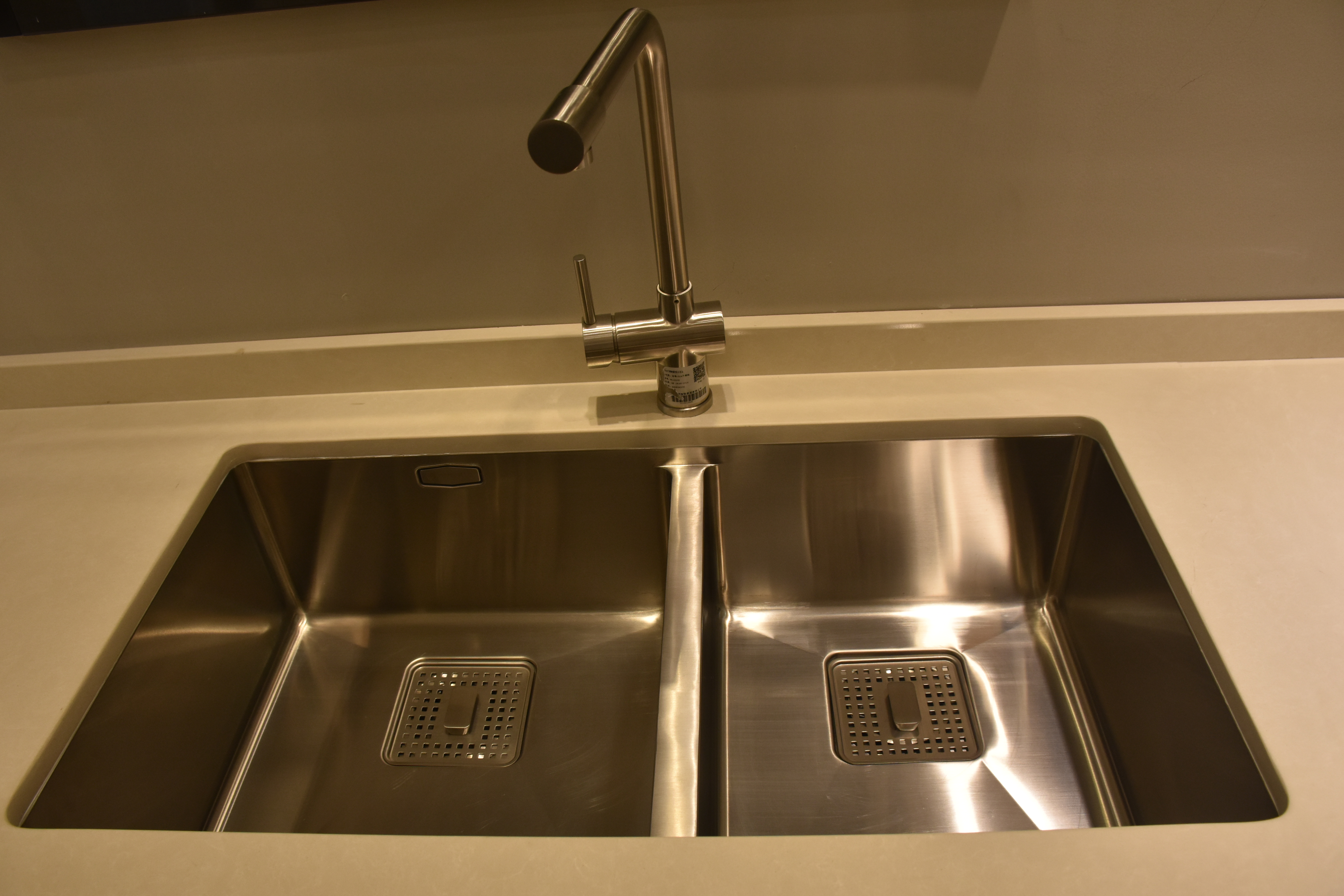 2022年厨房橱柜设计效果图,2021厨房最流行l型橱柜设计