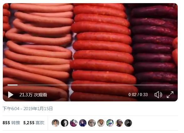 烤肠犯了什么罪？WWE冠军疯狂声讨烤肠引大批网友调侃！