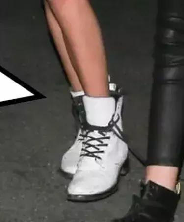 女生买马丁靴,卖女士马丁靴的