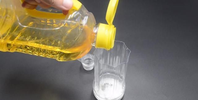 家里有蟑螂灭蟑螂最好的办法,如何快速灭蟑螂小技巧有效