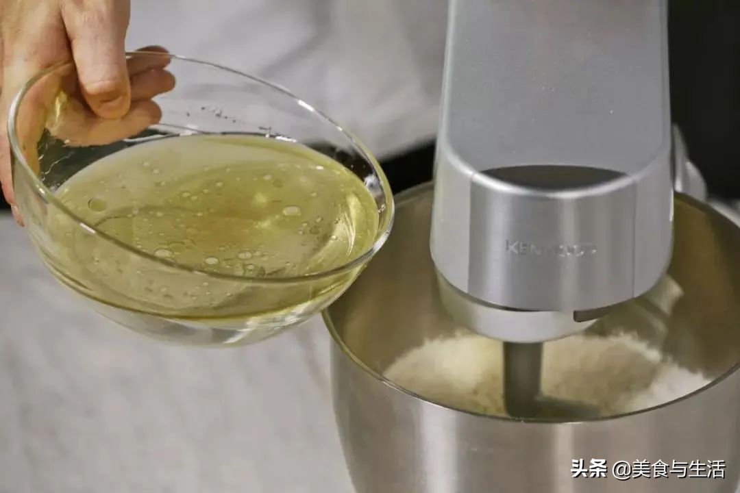 披萨的正宗做法和配方,商用披萨皮制作教程和配方