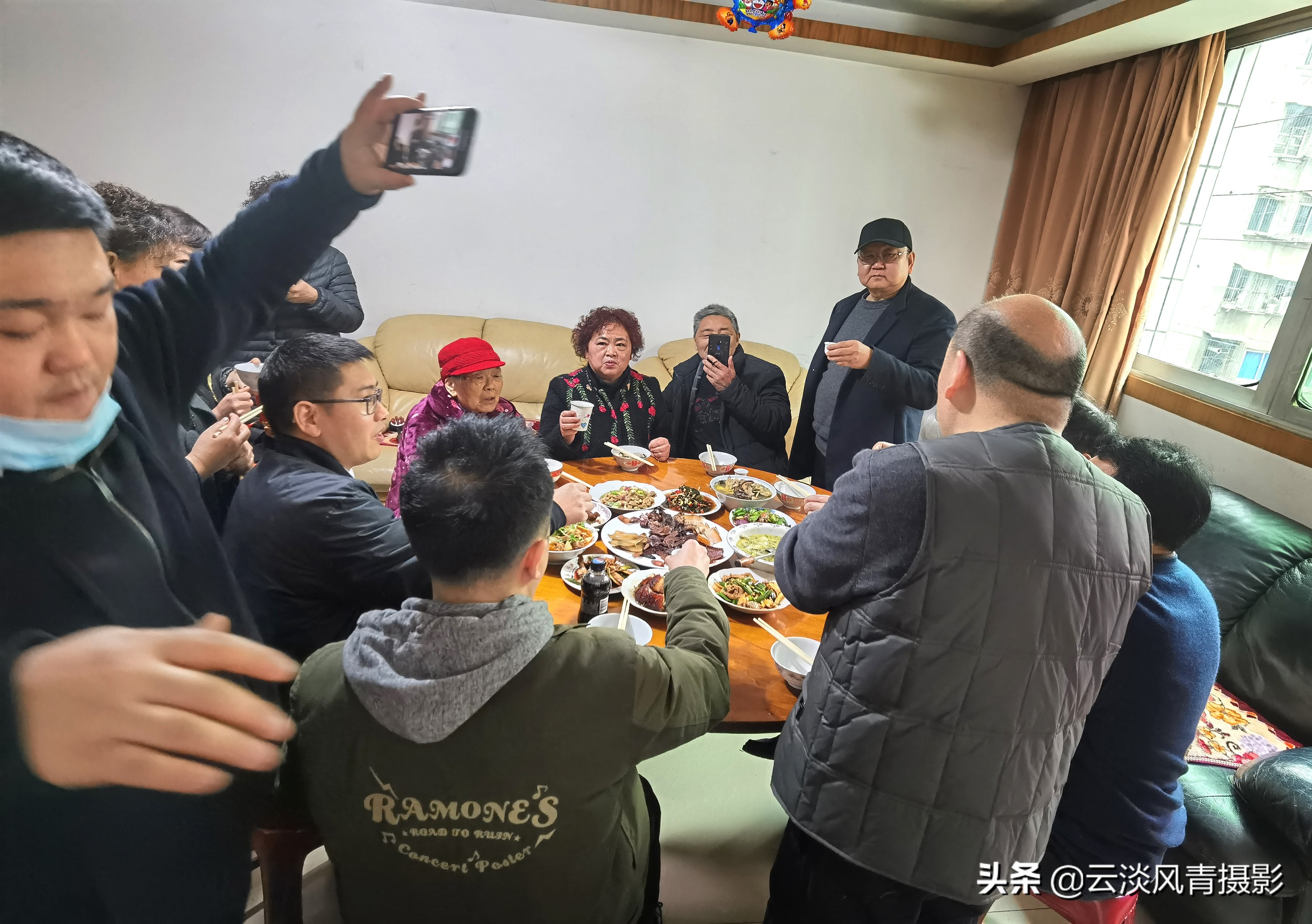 回家守孝,回家守着爸妈心情格外好