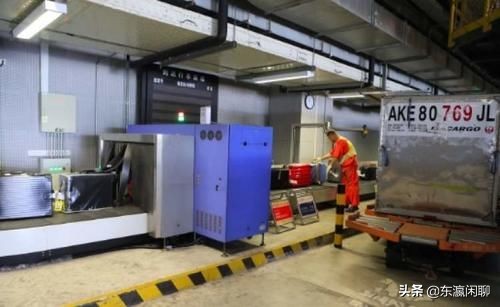 高能预警，中国海关上新型*器武**，小心刚下飞机行李被封查