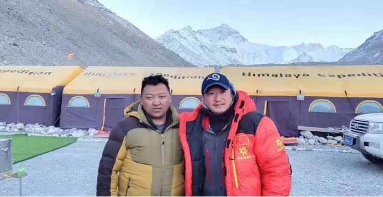 极寒鹅绒羽绒服零下30度测试,北极抗寒最强羽绒服