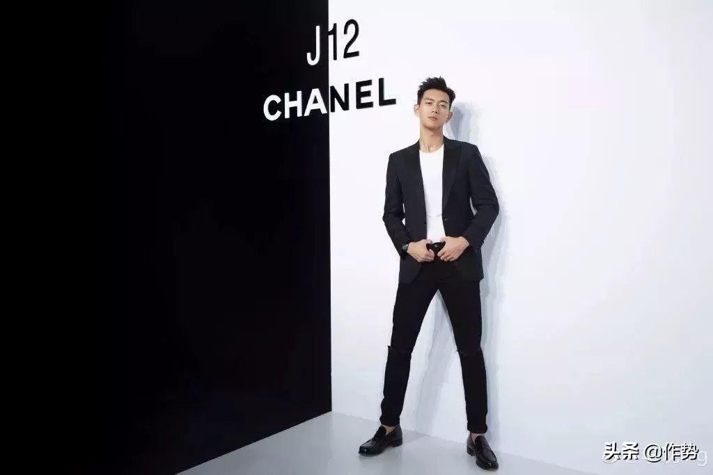 有点苦情的帅气男明星,又帅又有才华的男明星