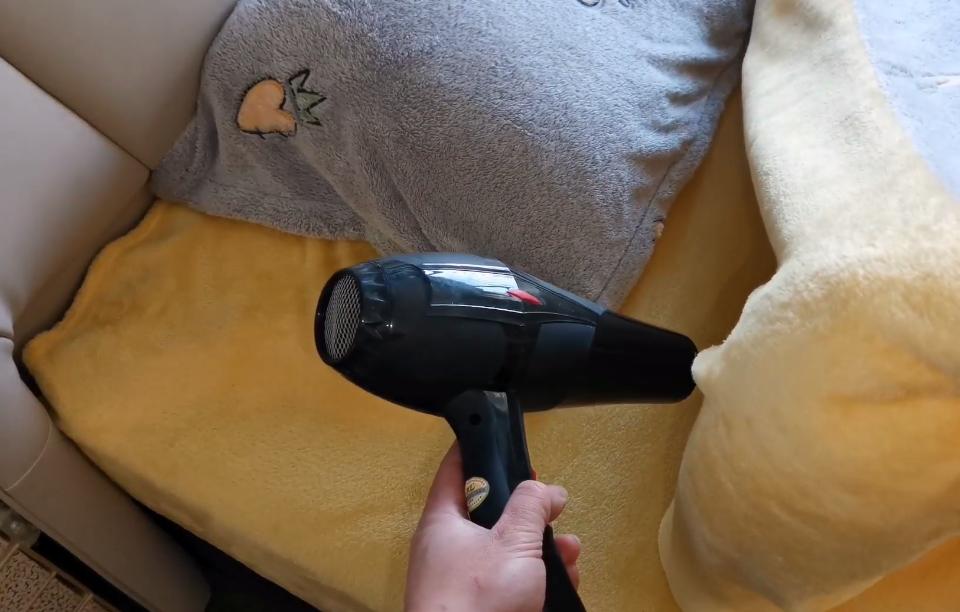 冬天睡觉被窝太冷？耍个小聪明，不用电热毯，一分钟被窝暖烘烘的